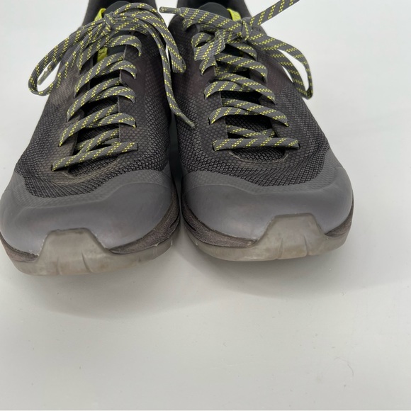 Arc'teryx Norvan VT 2 Technical Trail‎ Running Shoes Grey Neon Women's Size 9 - Picture 9 of 11